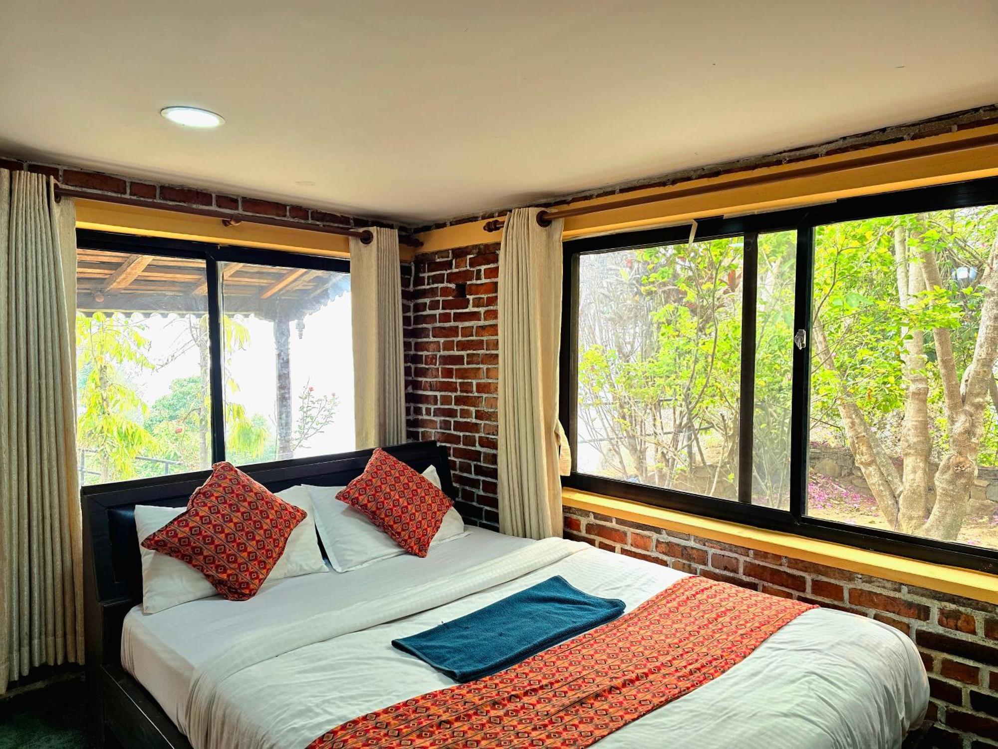 Rock Garden Resort โพคารา ภายนอก รูปภาพ