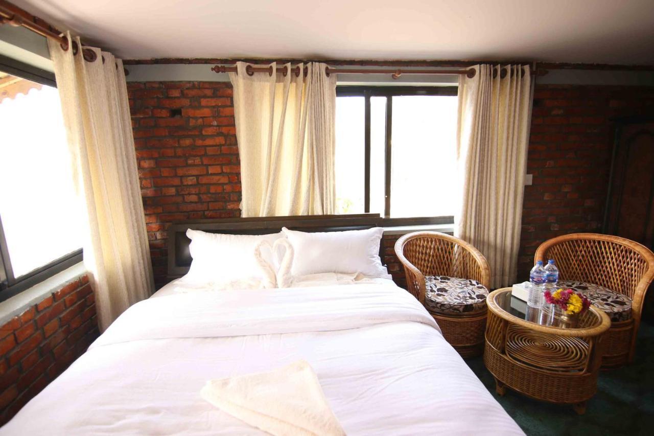 Rock Garden Resort โพคารา ภายนอก รูปภาพ