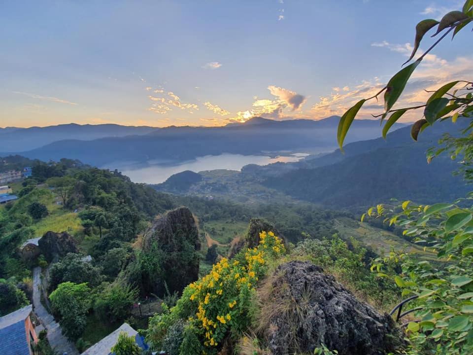 Rock Garden Resort โพคารา ภายนอก รูปภาพ